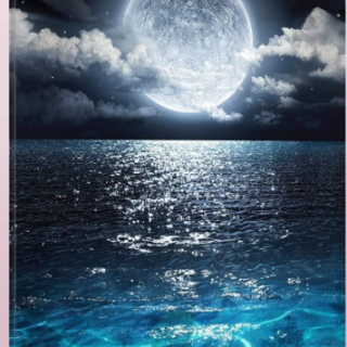 Lienzo enmarcado de luna sobre oceano